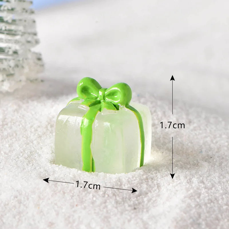 1Pcs Mini Christmas Decoration Santa Claus Snowman Moon Star Miniatures for Terrarium, Fairy Garden Figurines Home Decoration Peaceful Pleasures Health and Wellness 15