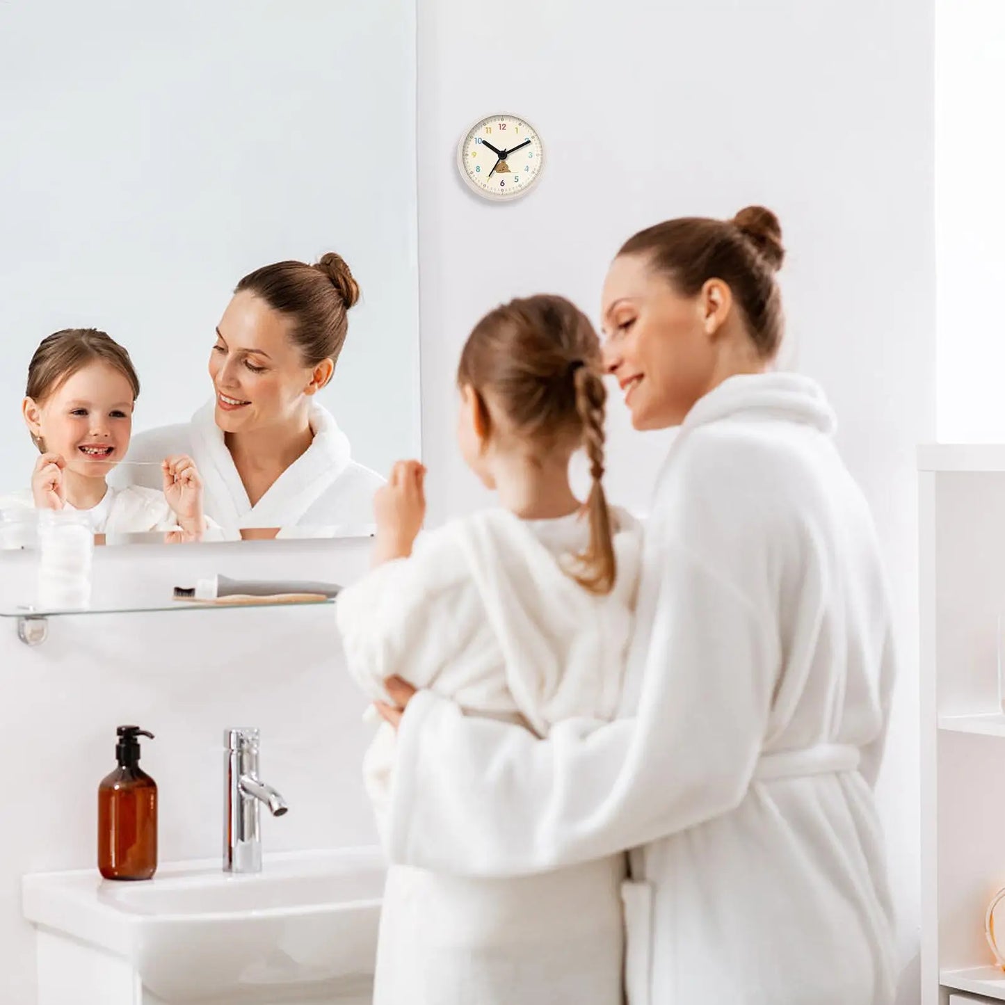 Waterproof Shower Clock Suction Cup Round Bathroom Clock Silent Bear Pattern Wall Decor For Kitchen Toilet Swimming Pool Spa Peaceful Pleasures Health and Wellness