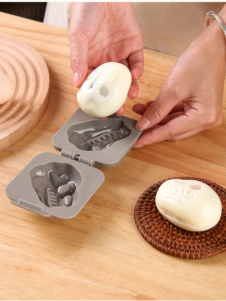 Dinosaur Fossil-shaped Egg Press Kitchen Gadgets Creative Food-grade Egg Breakfast Mold Creative Cartoon Egg Mold with Buckle Peaceful Pleasures Health and Wellness