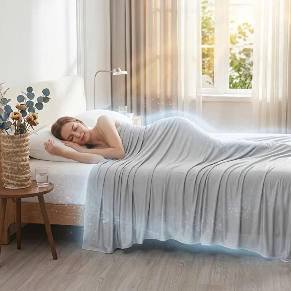Ultra Soft Cooling Throw Blanket – Lightweight Breathable Summer Quilt