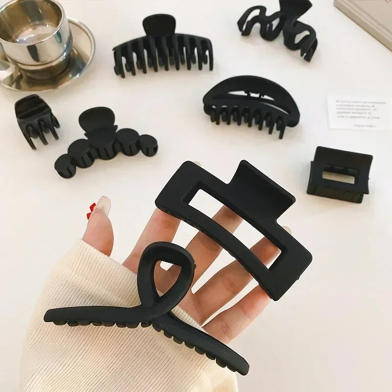 Women Elegant Black Geometric Plastic Hair Claw Lady Sweet Long
