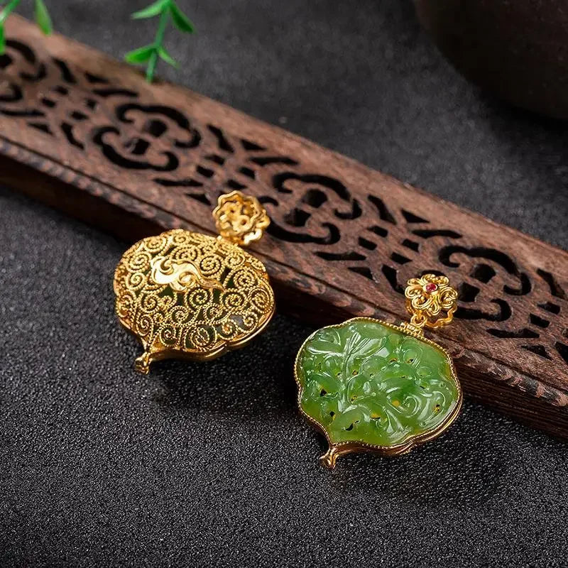 Light Luxury Fashion Hollow Out Safety Lock Ruyi Pattern Black Box Design Inlaid Natural Green Stone Retro Personality Pendant Peaceful Pleasures Health and Wellness