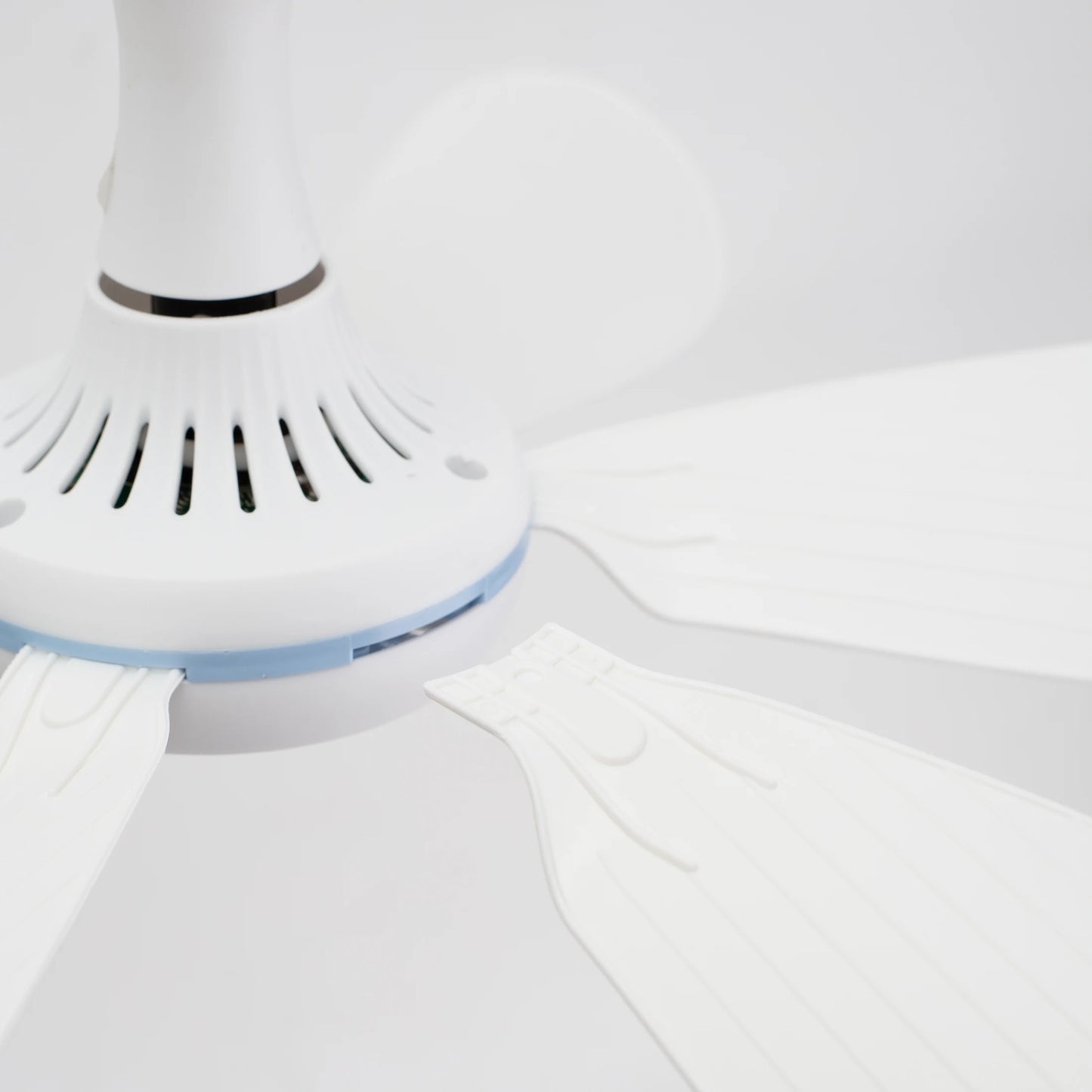 Silent 6 Leaves USB Powered Ceiling Canopy Fan with Remote Control Timing 4 Speed Hanging Fan for Camping Bed Dormitory Tent New Peaceful Pleasures Health and Wellness