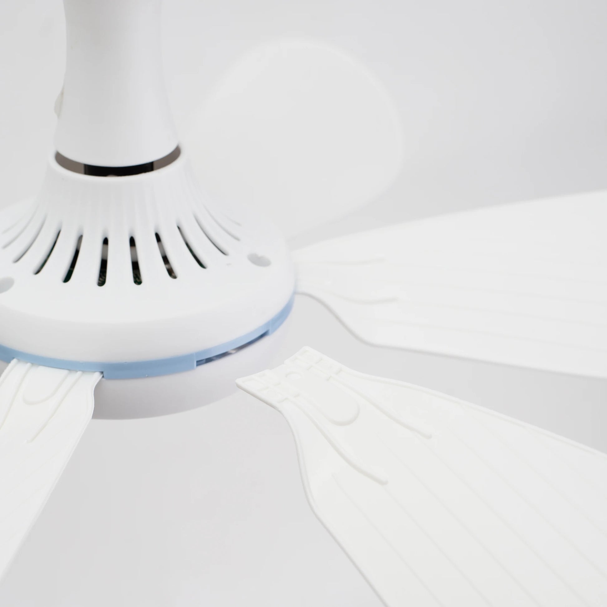 Silent 6 Leaves USB Powered Ceiling Canopy Fan with Remote Control Timing 4 Speed Hanging Fan for Camping Bed Dormitory Tent New Peaceful Pleasures Health and Wellness