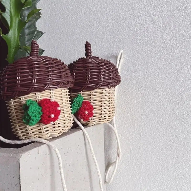 Woven Rattan Pinecone Mini Bag – Kids Baby Photo Prop