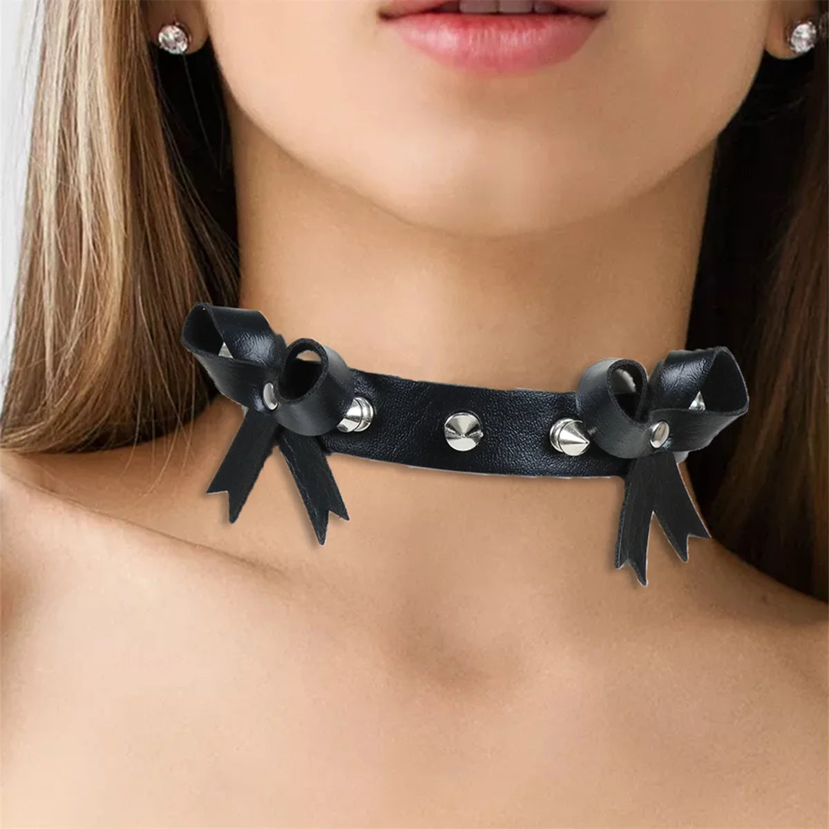 UYEE Adjustable Gothic Unisex Faux Leather Spike Rivet Choker Punk