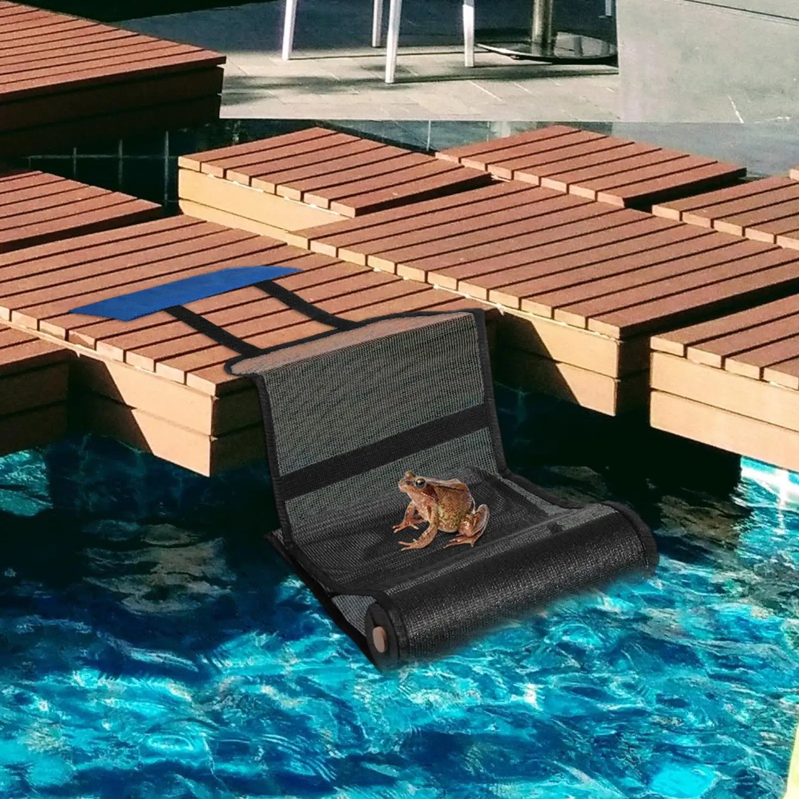 Animal Swimming Saving Escape Ramp Oxford Cloth Pool Floating Animal Saver Rescue Tool Spa Frog Saver For Outdoor Frog Chipmunk Peaceful Pleasures Health and Wellness