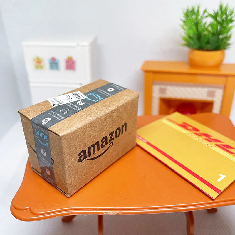 1:12 Miniature Dollhouse Express & Gift Box Decoration