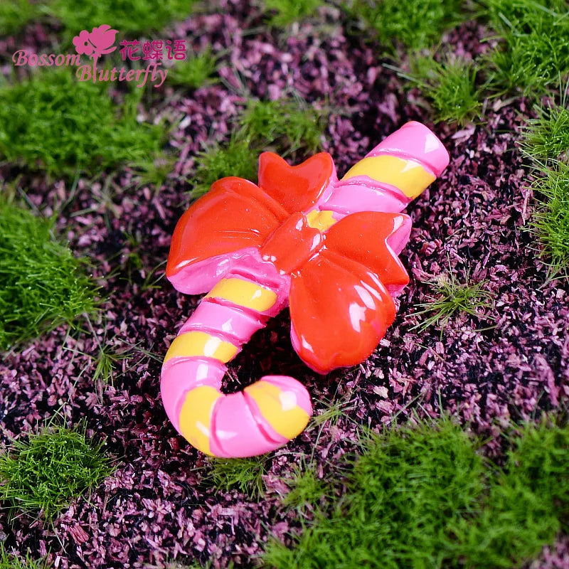 1pcs Fairy Garden Cartoon Ornaments Resin Craft Gift Christmas Santa Snowflake Snowman Miniature Figurine Accessories Home Decor Peaceful Pleasures Health and Wellness yellow pink