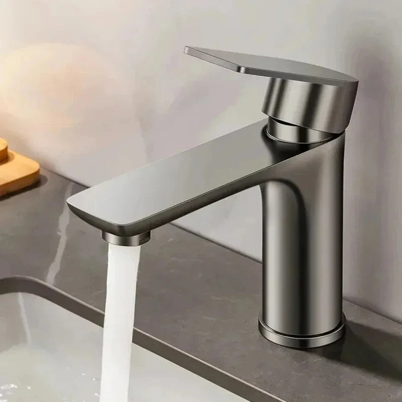 304 Stainless Steel Single Handle Bathroom Sink Faucet