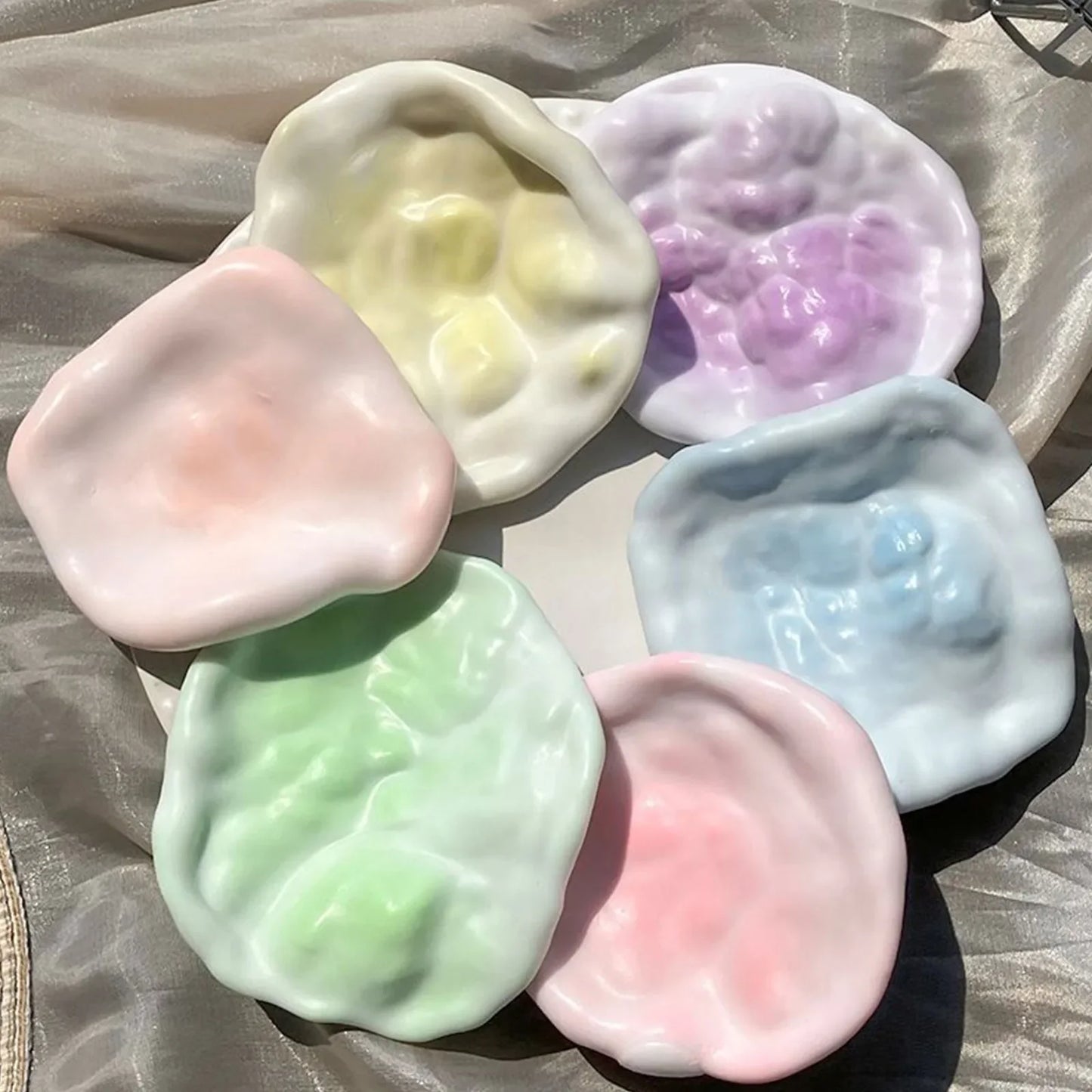 Squishy Super Soft Feel Table Toys Ultra-Thin Ice Skin Stress Relieving Toy Stress Reliever Sticky Handmade Ball Mini Gifts Peaceful Pleasures Health and Wellness