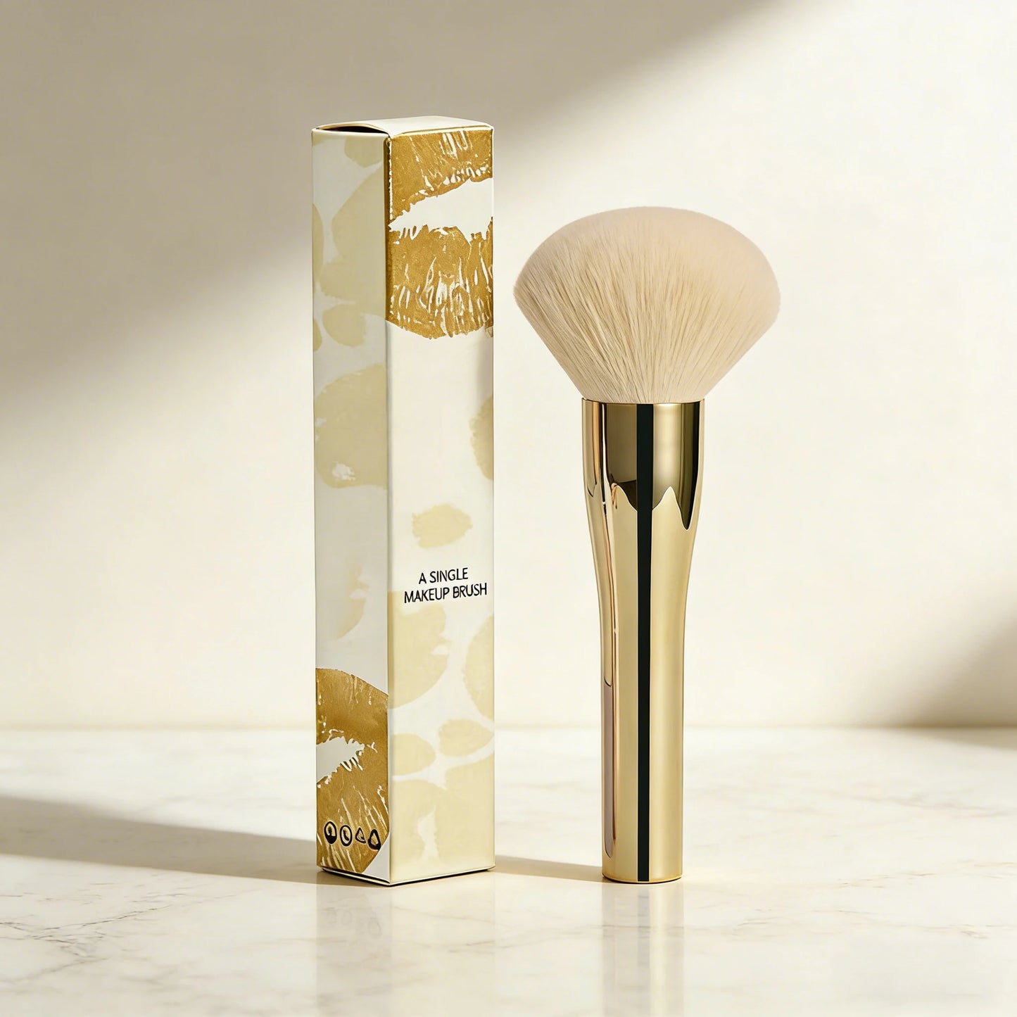 Extra-Large Soft Bristle Powder Blush & Highlighter Brush