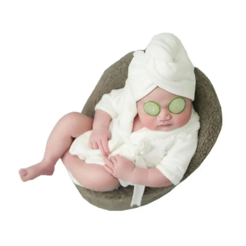 Newborn Spa Photo Outfit – Plush Bathrobe, Headwrap & Props