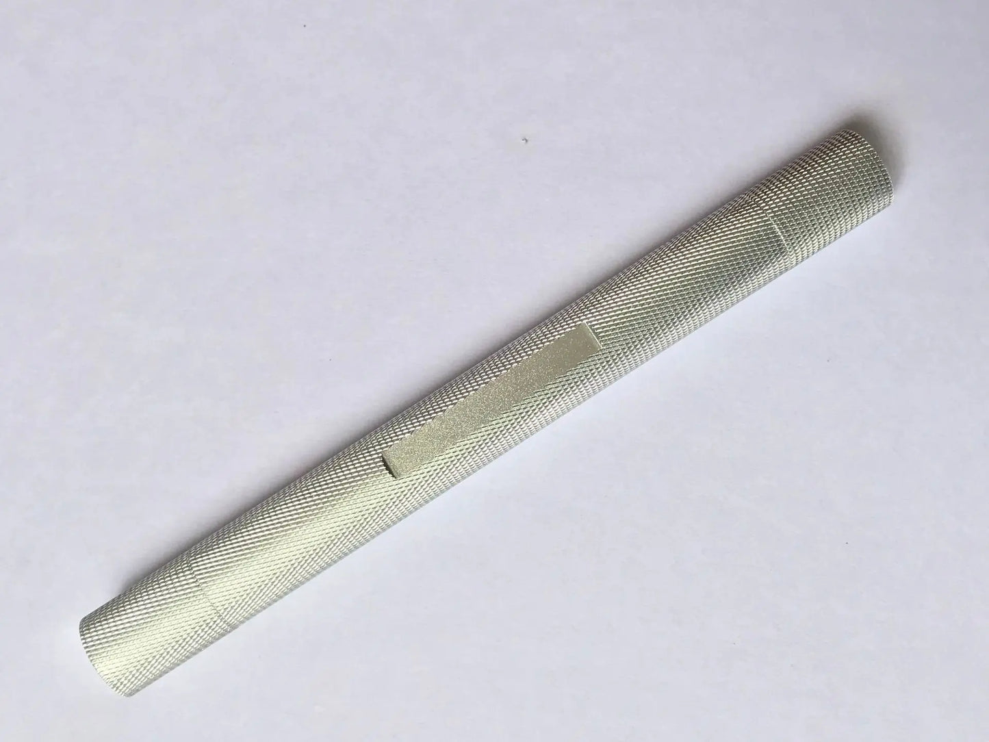 Aluminum alloy lightweight serrated with needle cigar holder unclogger drill hole type cigarette holder for Cigar Enthusiasts Peaceful Pleasures Health and Wellness Silver
