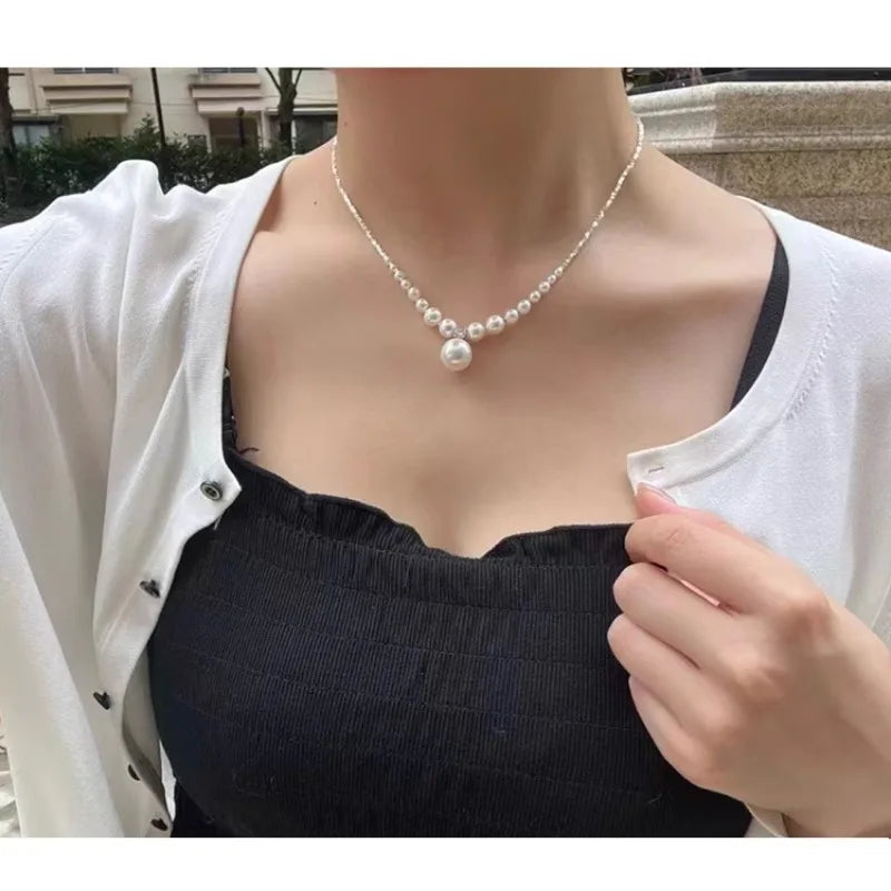 Broken Silver Pearl Necklace for Women Niche Design Collarbone Chain Peaceful Pleasures Health and Wellness