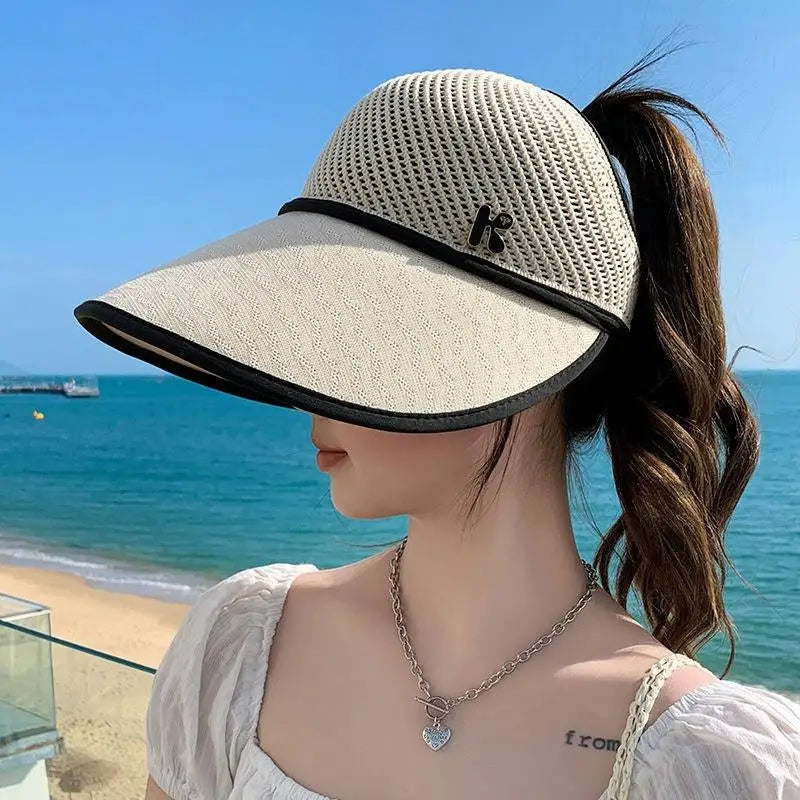Wide Brim Straw Sun Hat – Foldable, UV-Blocking Beach Hat