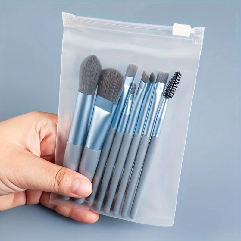 RUNTOIN 8-Piece Mini Makeup Brush Set | Portable Travel Kit