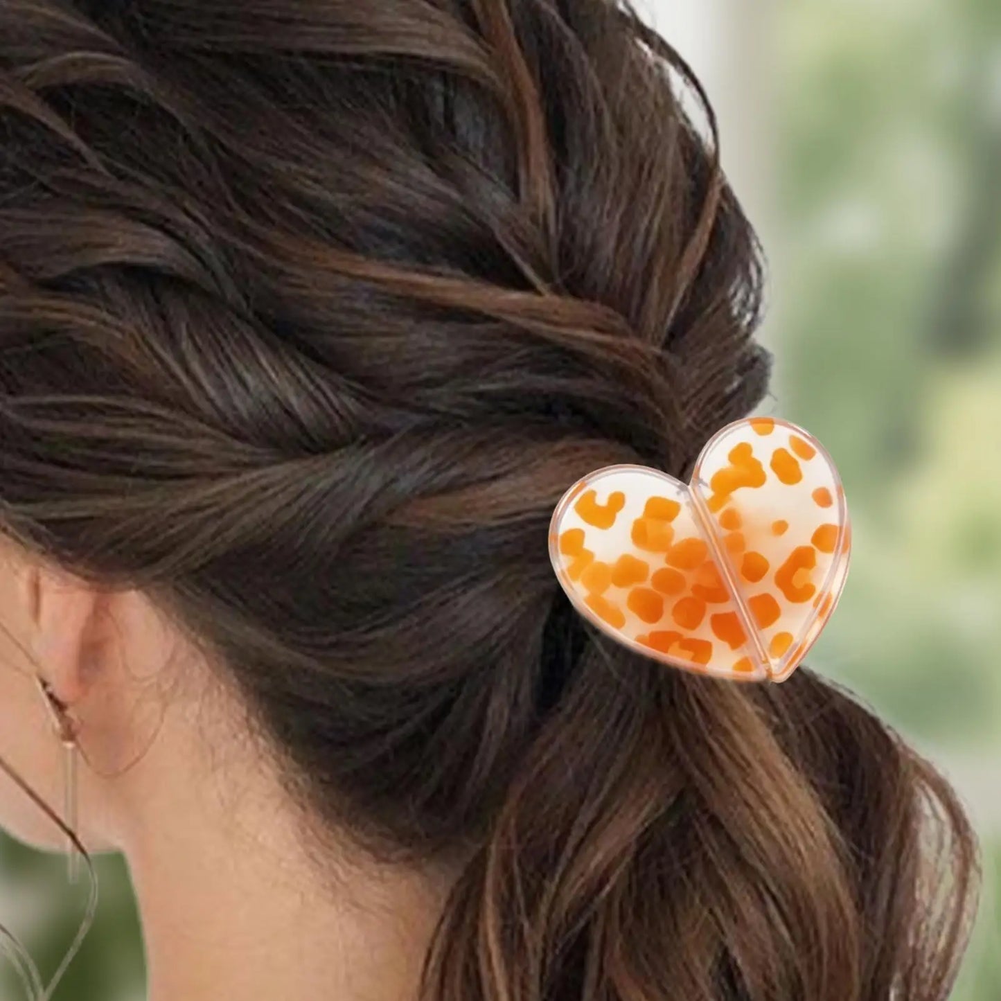 Heart-Shaped Magnetic Hair Clip – Strong Hold, No Crease