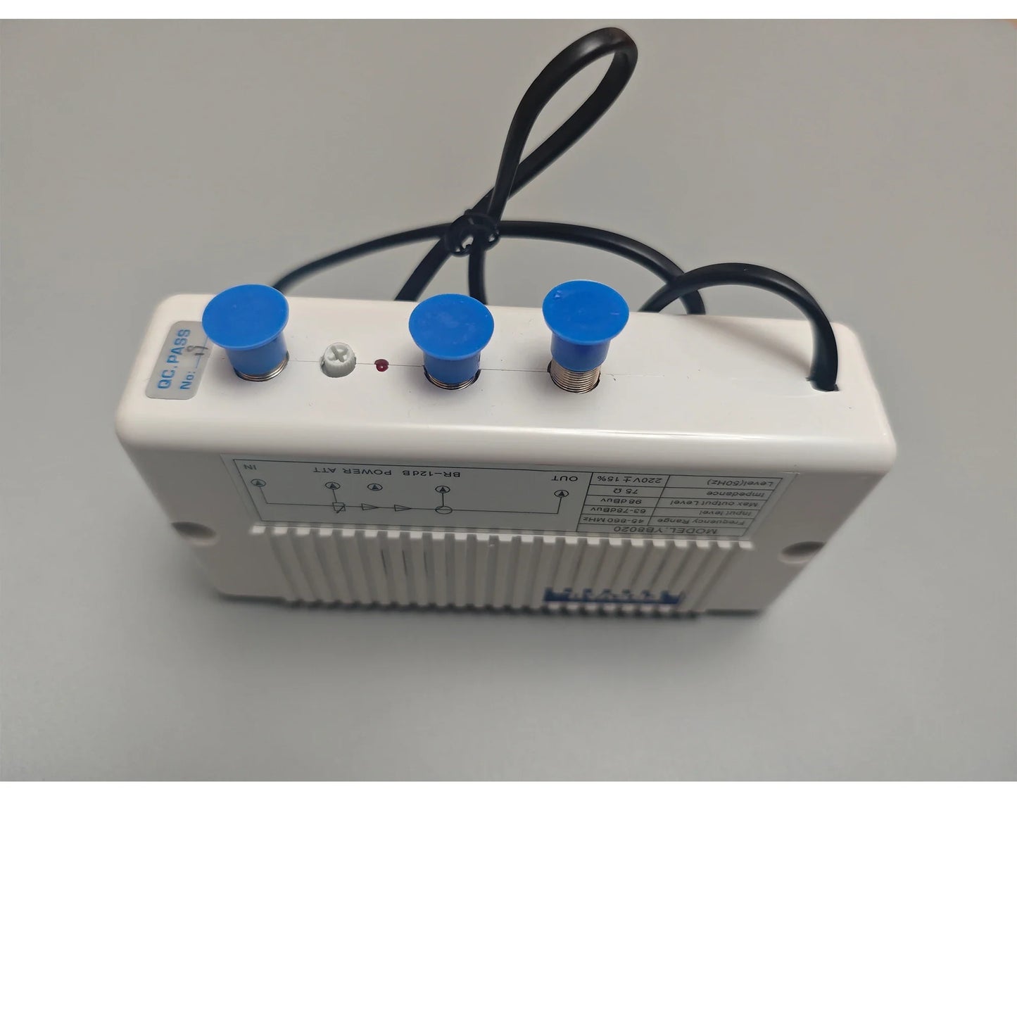 20dB CATV RF Amplifier 45–860MHz 1-In 2-Out Adjustable Output
