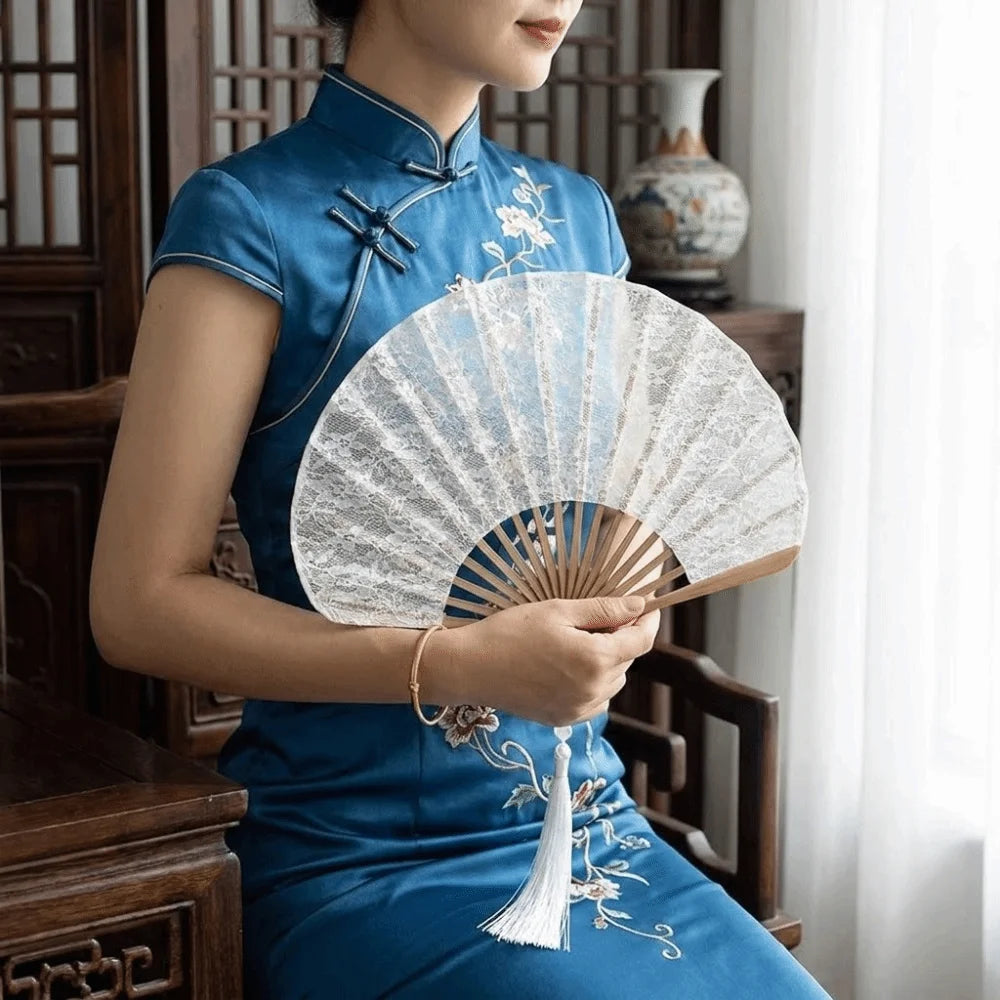 Vintage Folding Hand Fan – White Lace, Tassels & Bamboo
