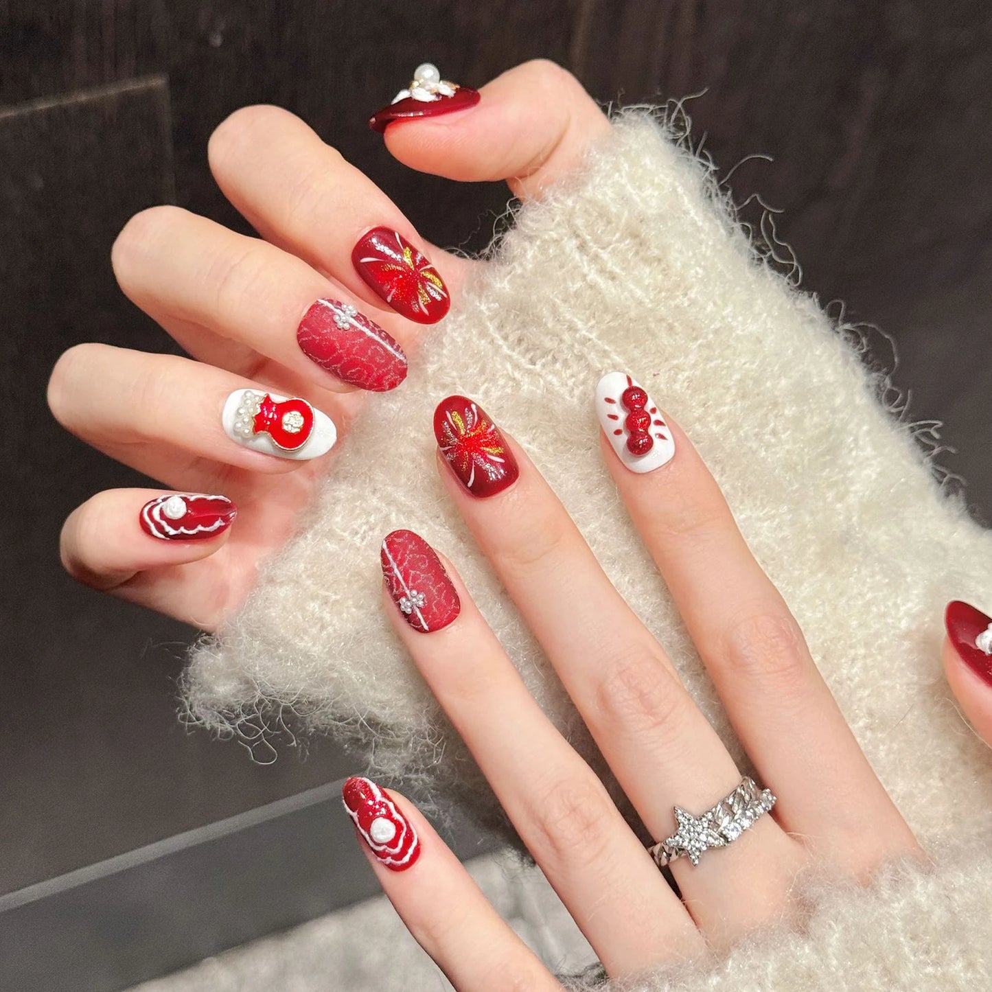 Handmade Press-On Nails | Champagne Cat Eye 3D Lion Pearl