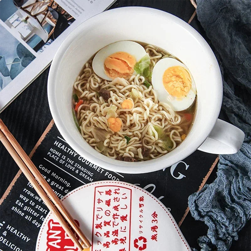 Hot Sale Ceramic Instant Noodle Bowl With Handle Large Capacity instant noodles bowl Cute Design instant noodles Bowl With Lid Peaceful Pleasures Health and Wellness