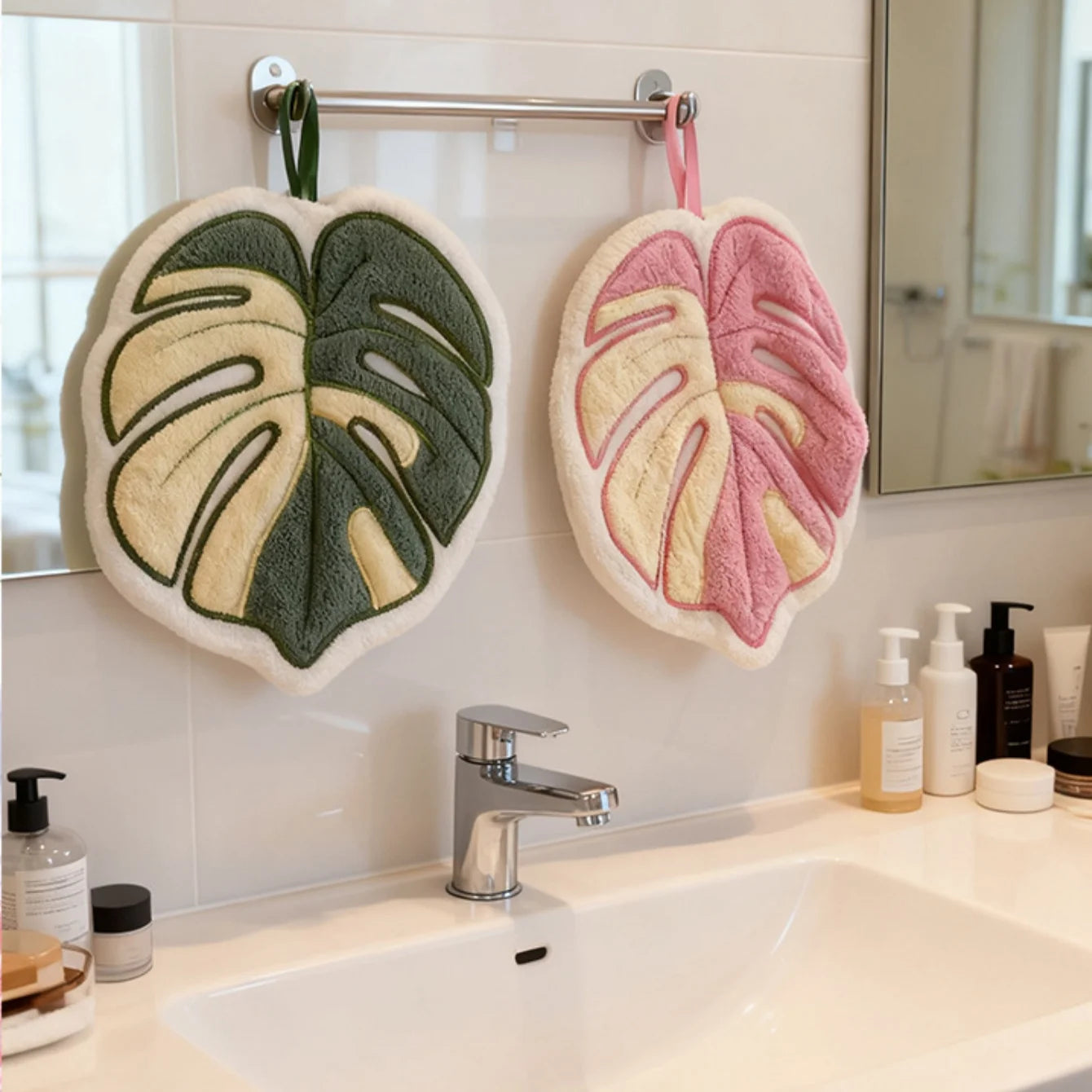 Absorbent Hanging Hand Towels – Leaf Design Kitchen & Bathroom Hand Towel Peaceful Pleasures Health and Wellness