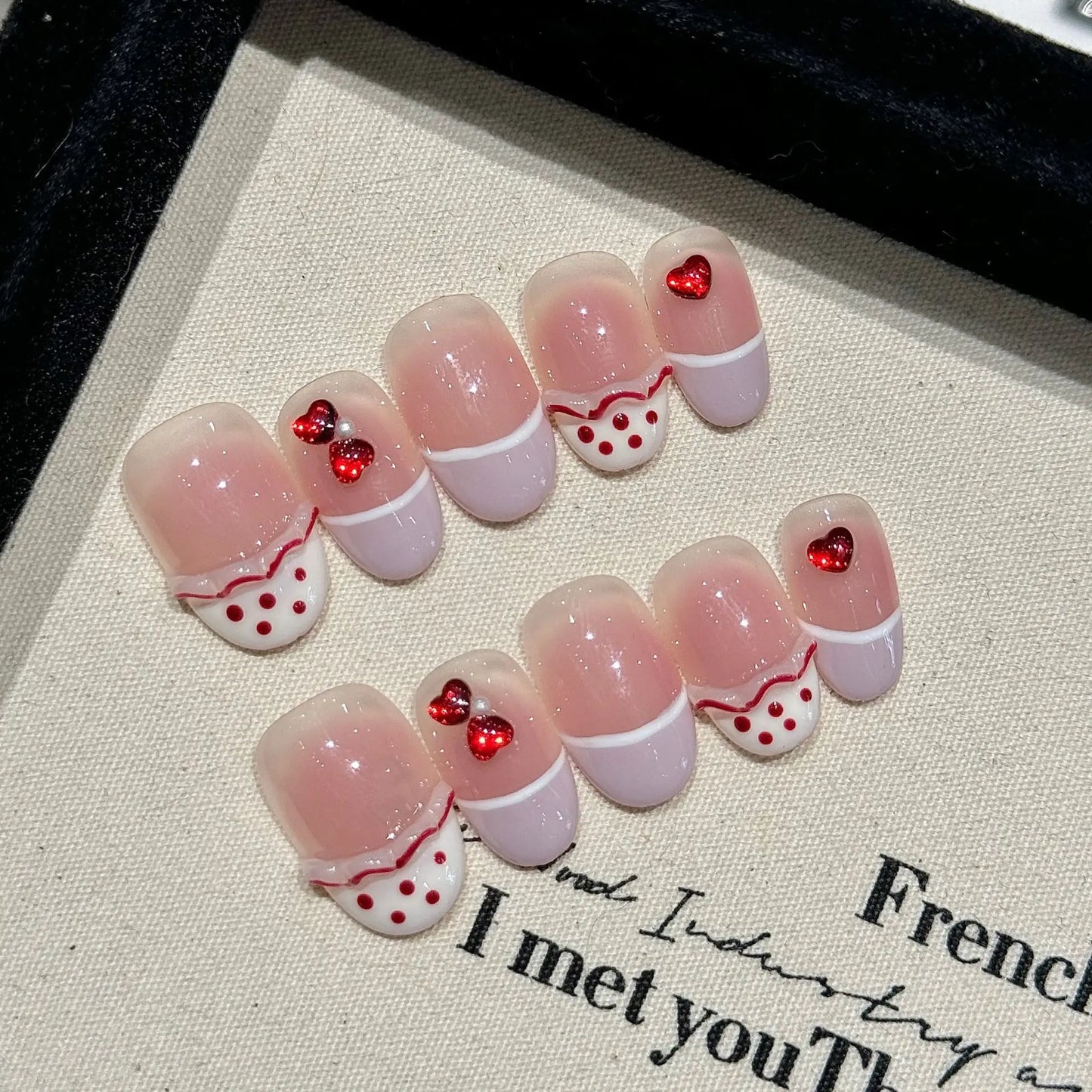 Press-On Nails Sweet Pink Red Dot Short Round False Nails Set