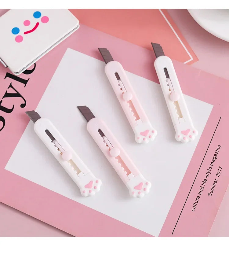 Cute Cat Paw Mini Utility Knife – Box Cutter & Letter Opener