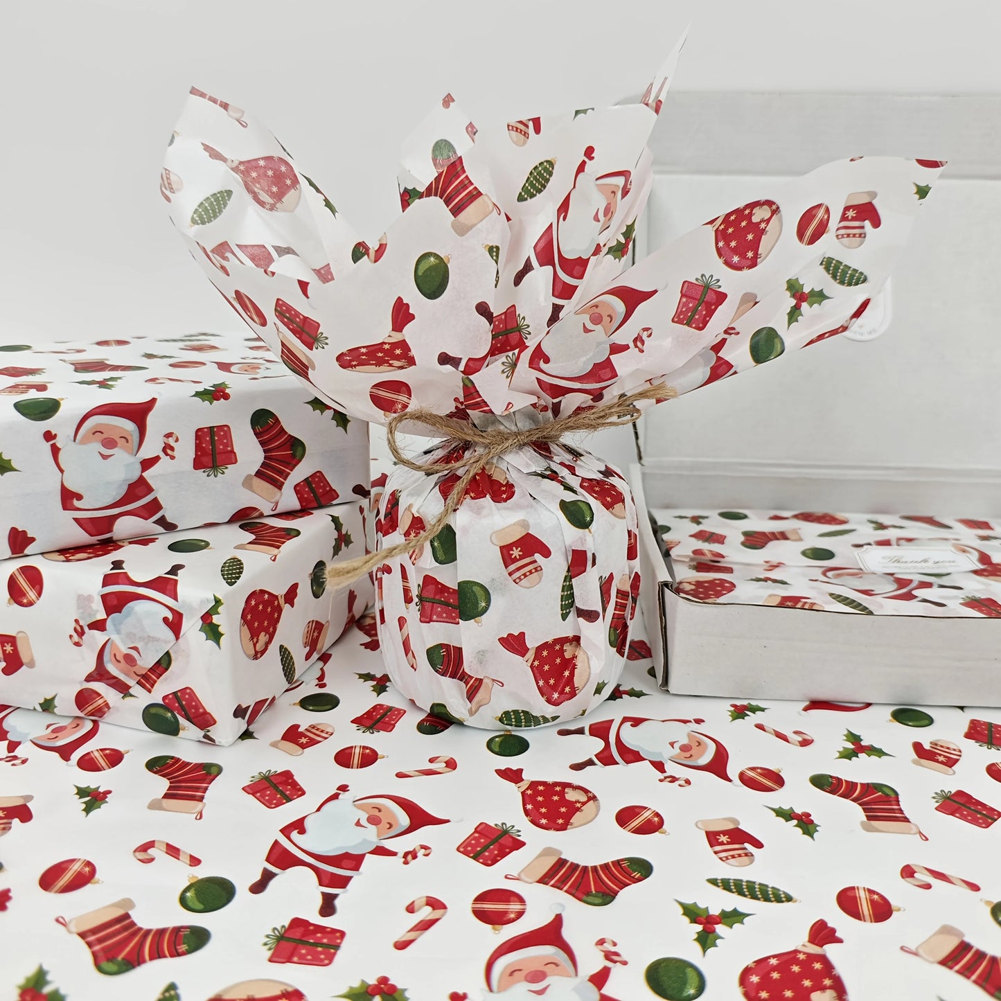 Christmas Tissue Paper 10/20 Sheets – Santa & Holiday Patterns