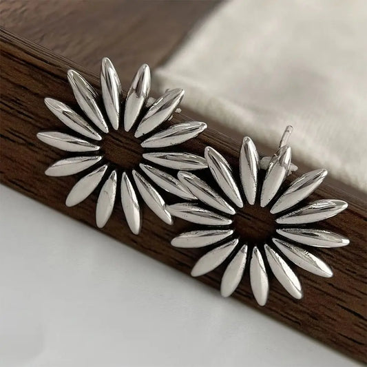 Sunflower Stud Earrings – Vintage Hypoallergenic Statement Jewelry Stud Earrings Oasis Select
