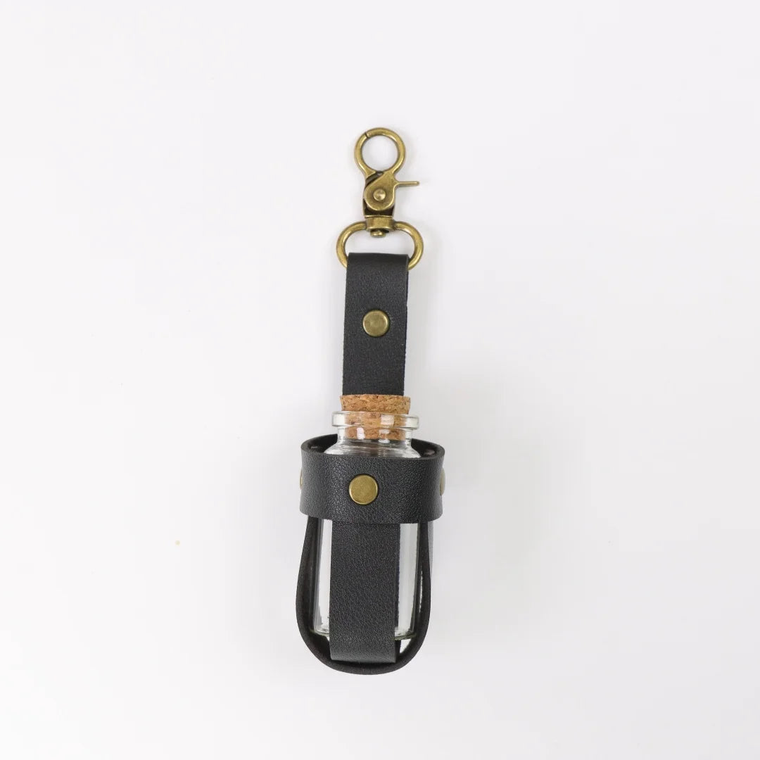 UYEE Medieval Leather Vial Holster Clip Waist Sash Alchemy Potion