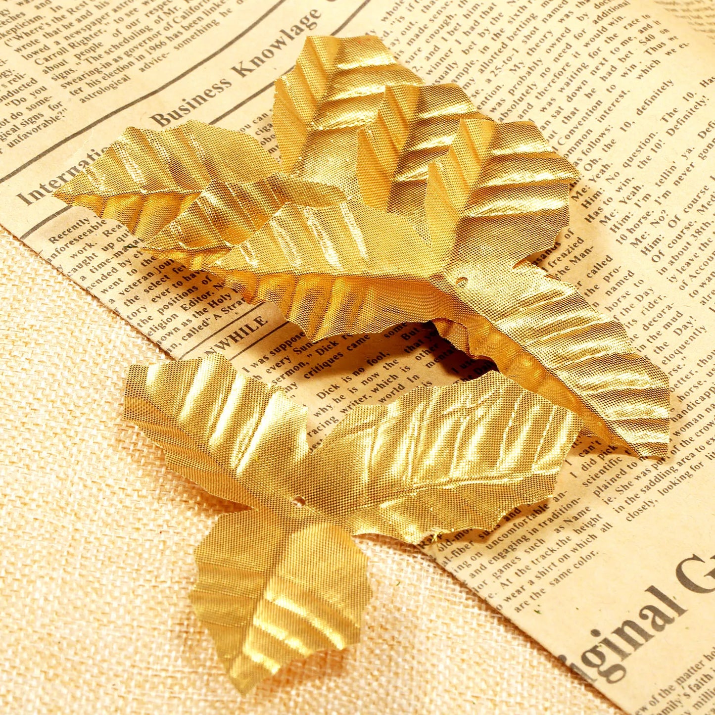 50-Pack Silk Artificial Rose Leaves – Green & Gold Wedding Decor