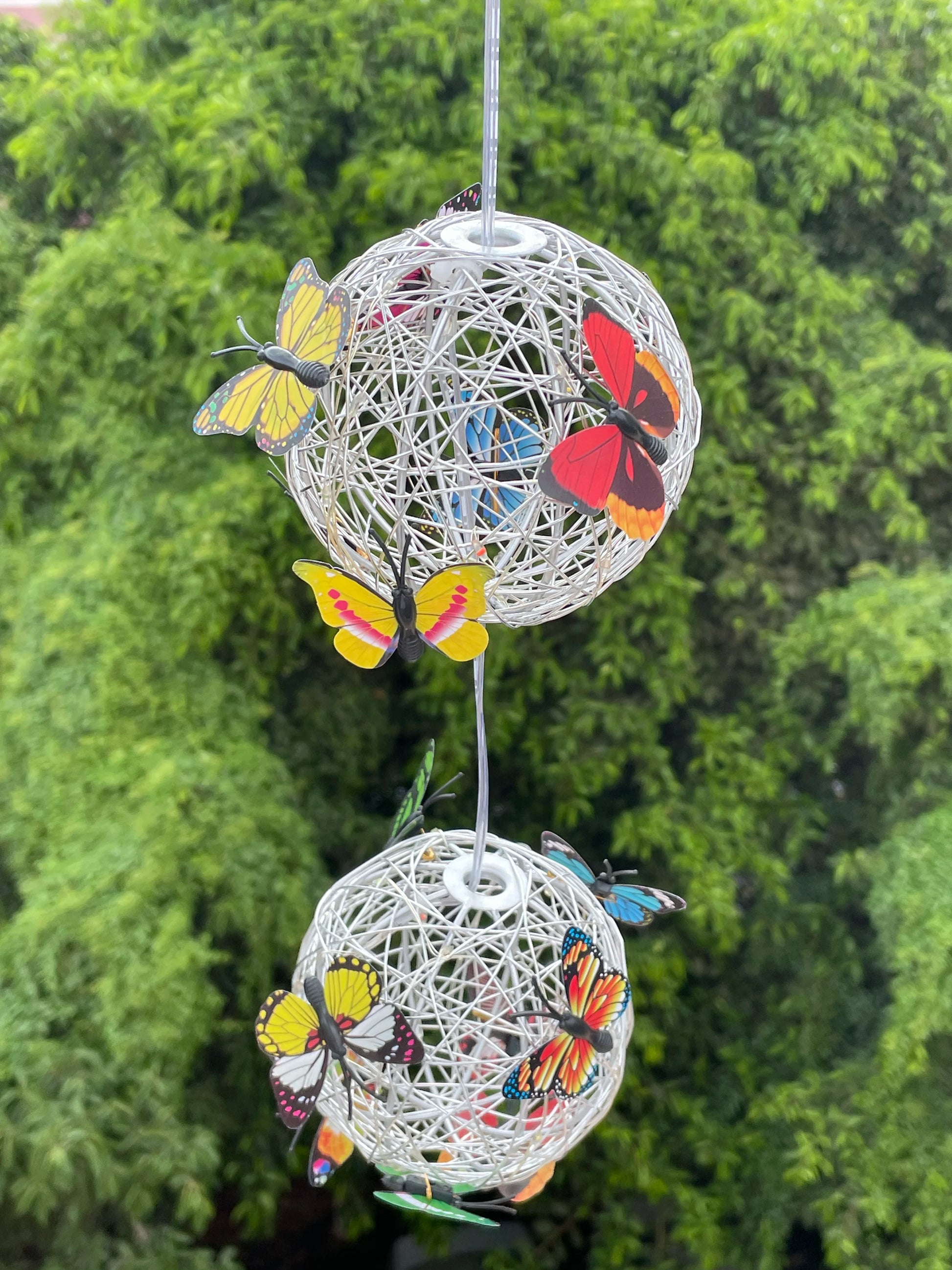 2 Balls Colorful Butterfly Solar Globe Light 4.3in Hanging Outdoor Lantern with Vibrant Butterfly Floral Lamp Solar-Powered Peaceful Pleasures Health and Wellness