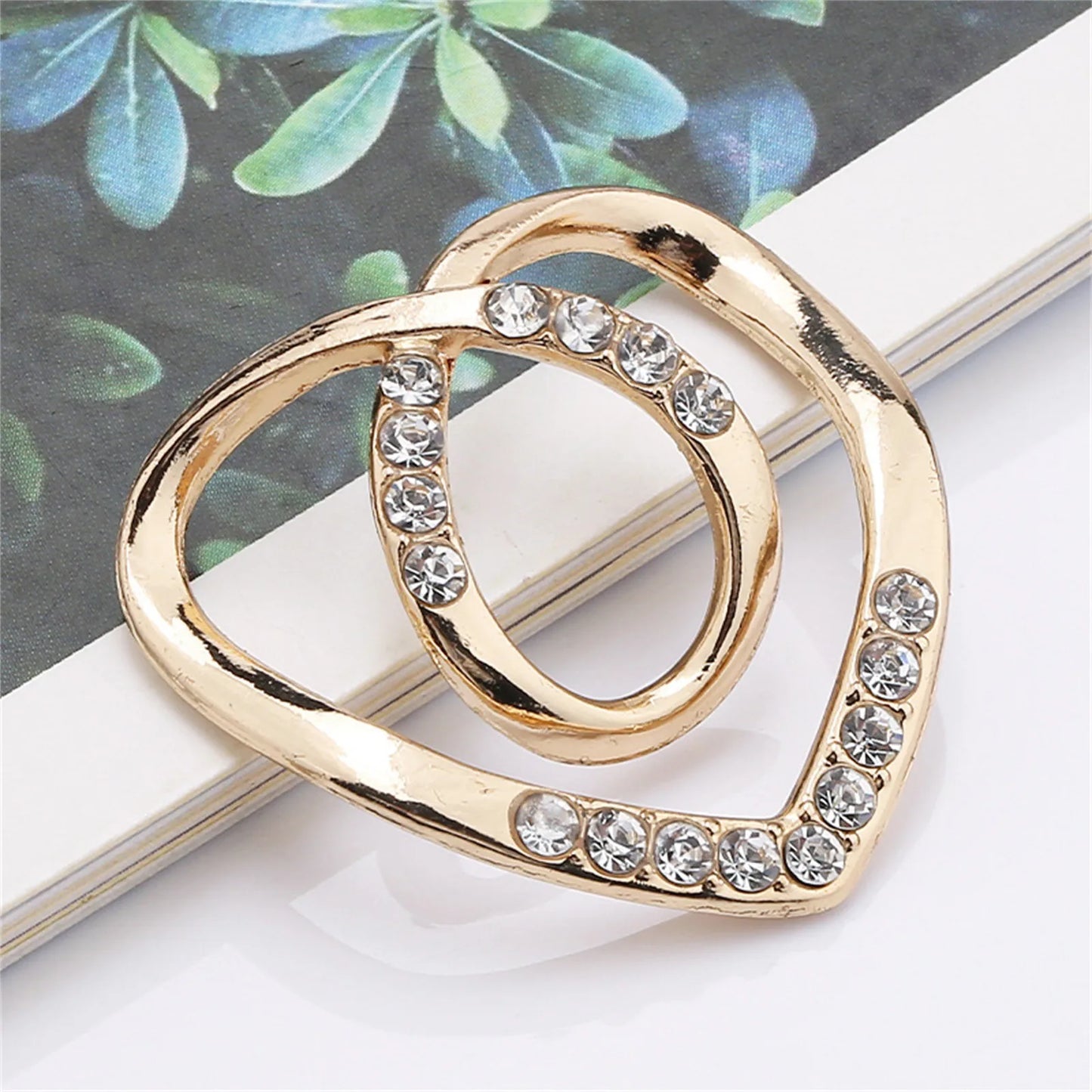 New Fashion Corner Hem Waist Knotted Brooches Crystal Pearl Metal Hijab Scarf Ring Button Shirt T-shirt Fixed Buckle Accessories Peaceful Pleasures Health and Wellness A One Size