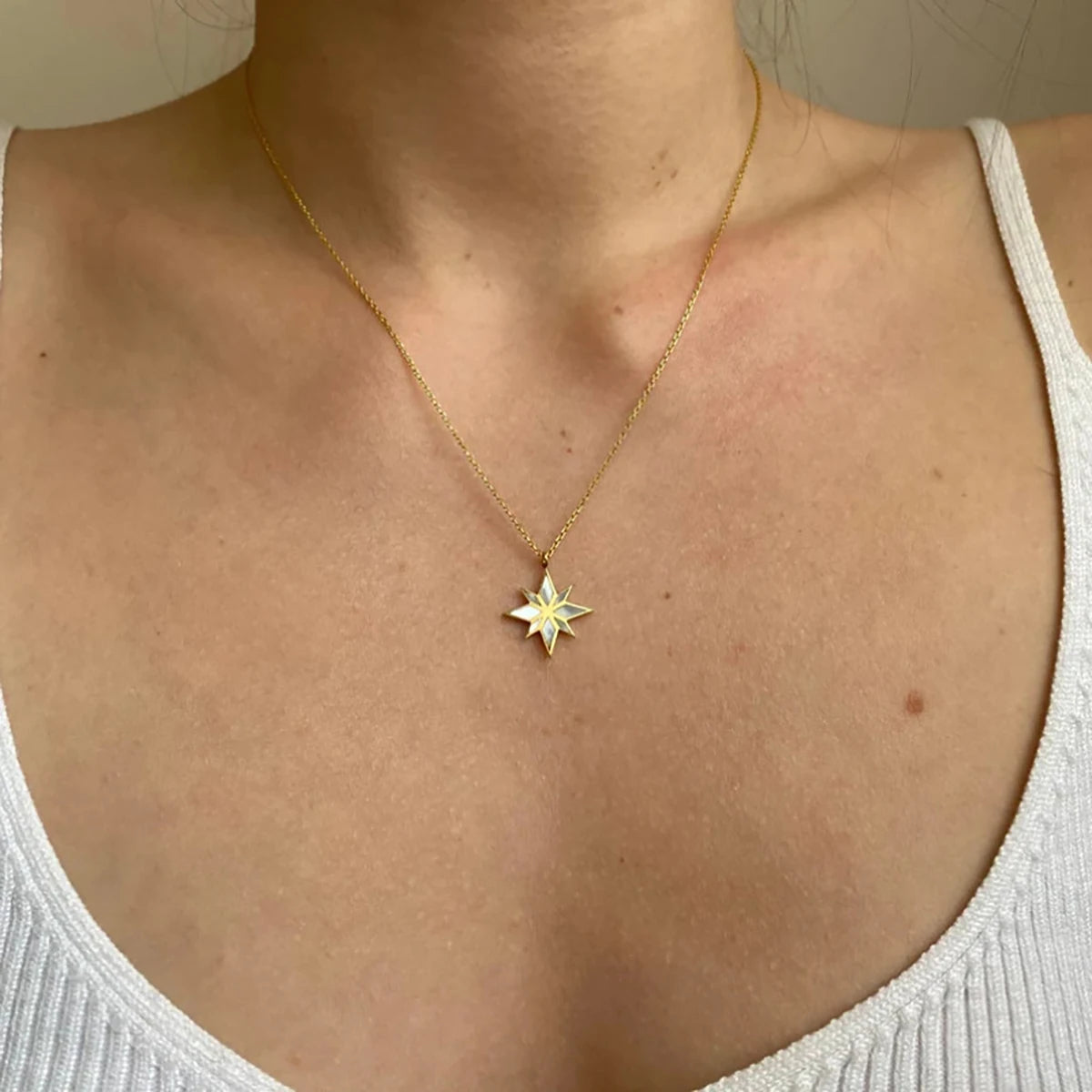Titanium Steel Necklace Handcrafted Natural Abalone Shell Patch Color Preservation Necklace Electroplated Gold Collarbone Chain Peaceful Pleasures Health and Wellness