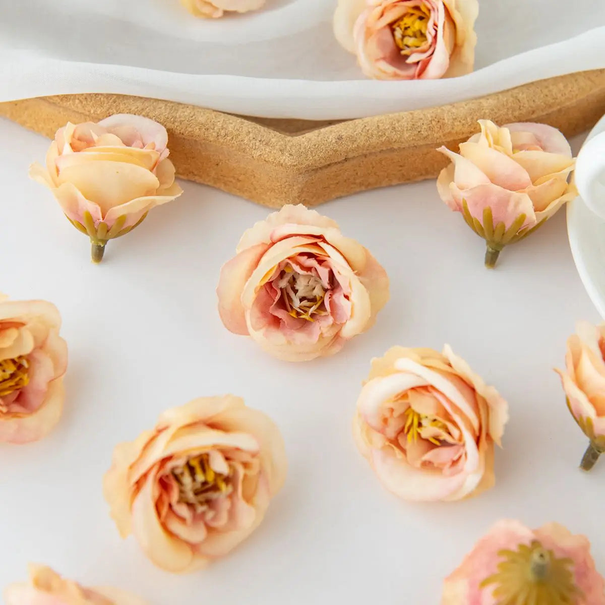 Artificial Silk Rose Flower Heads 20/40 Pcs – Wedding & DIY Decor