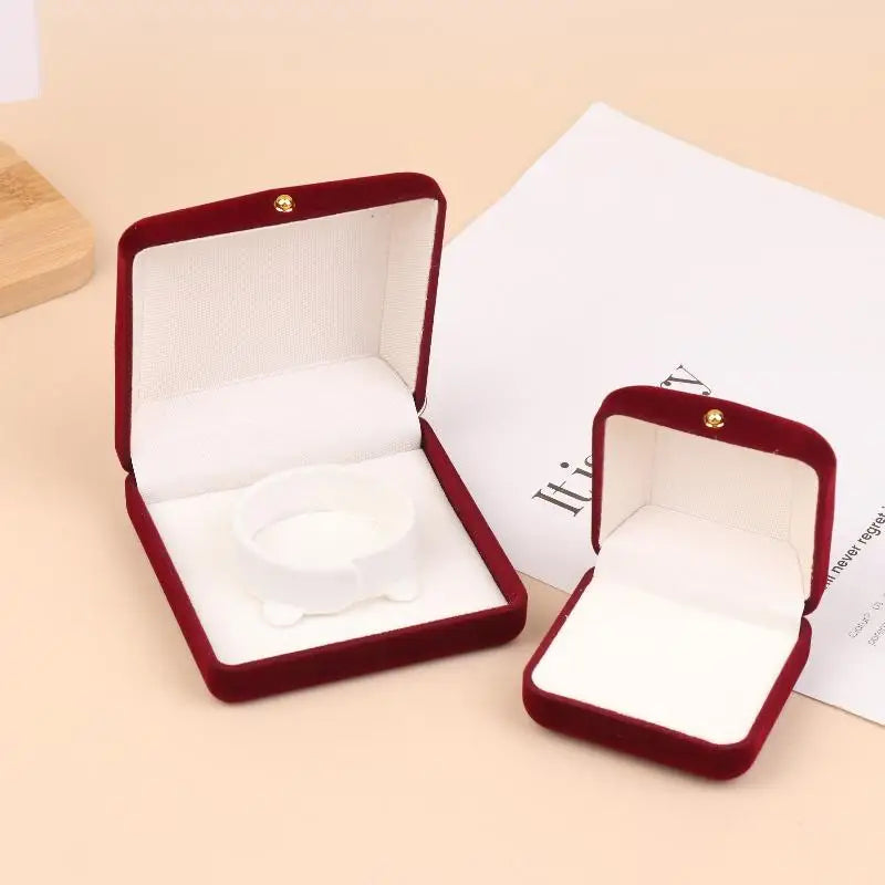 Red Flocking Gold Buckle Jewelry Box Pendant Ring Necklace Earring Bracelet Display Storage Box Packaging Box Wedding Rings Box Peaceful Pleasures Health and Wellness