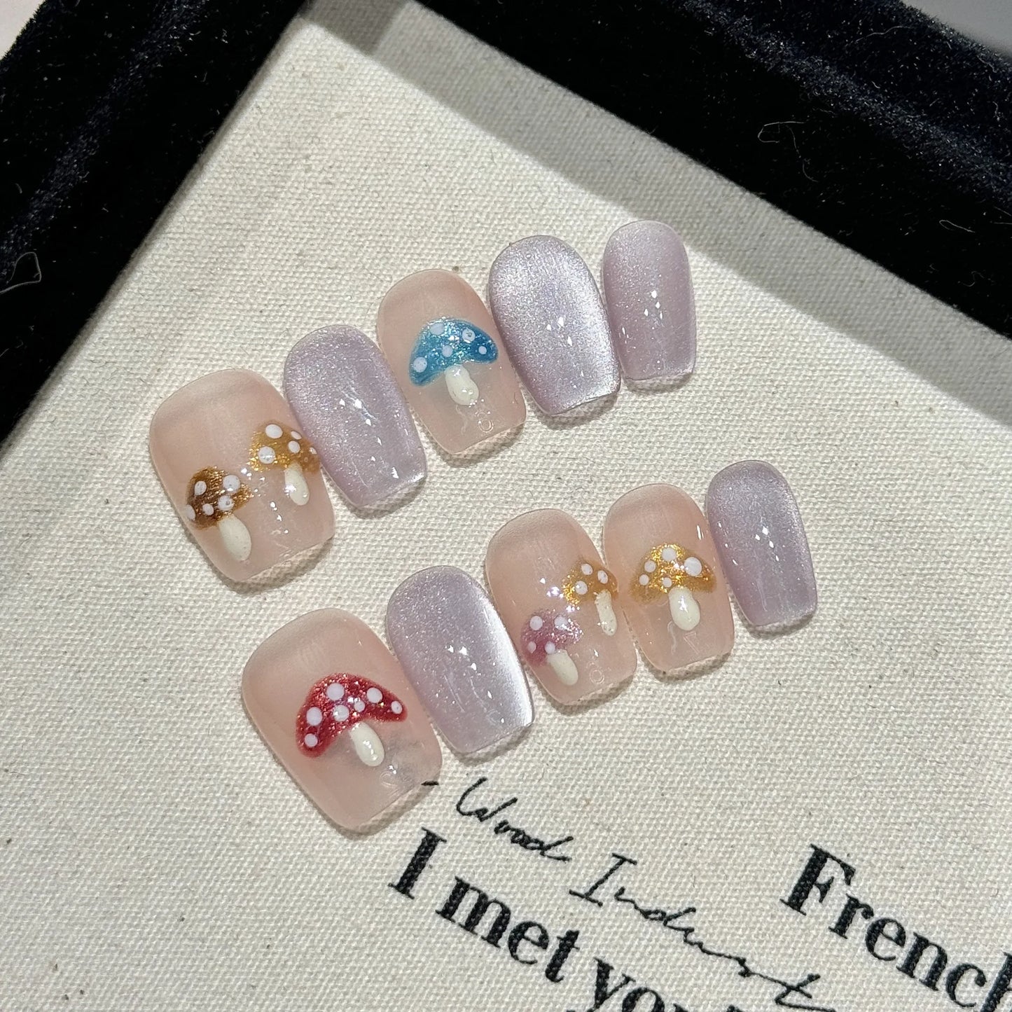 Press-On Nails Sweet Pink Red Dot Short Round False Nails Set