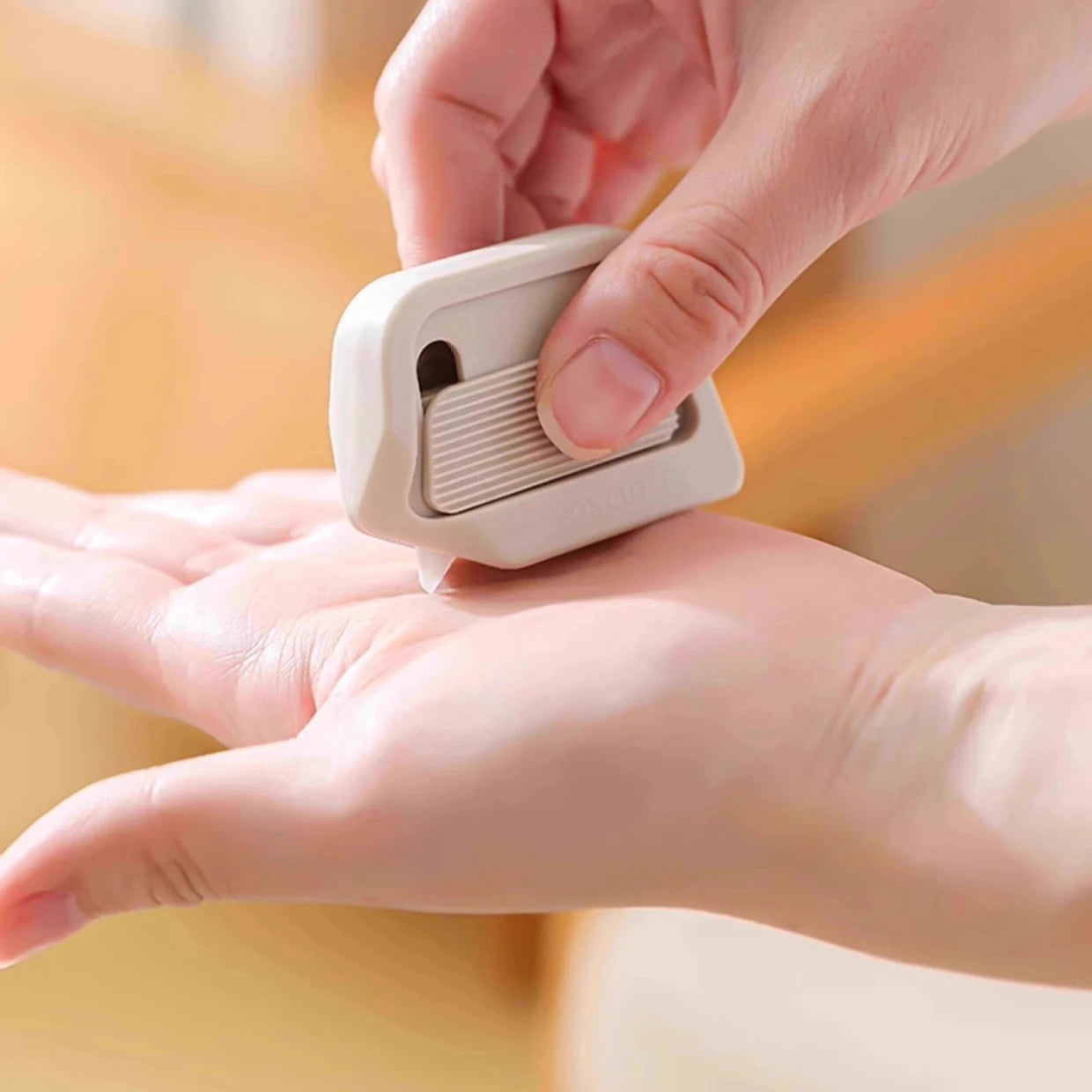 Magnetic Ceramic Box Cutter Automatic Retractable Blade Safe Portable