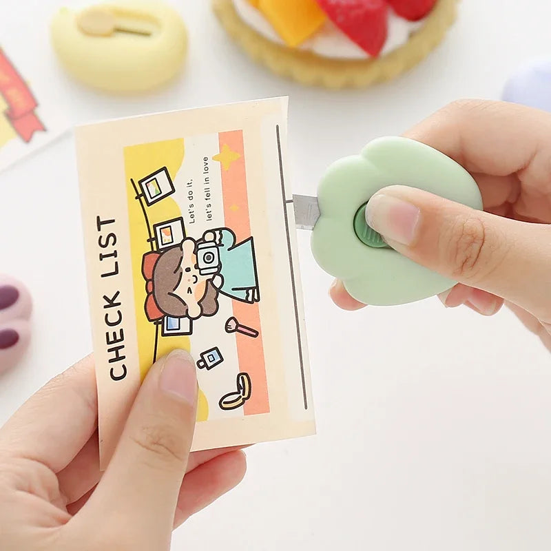 Cute Cat Claw Retractable Utility Knife | School & Office
