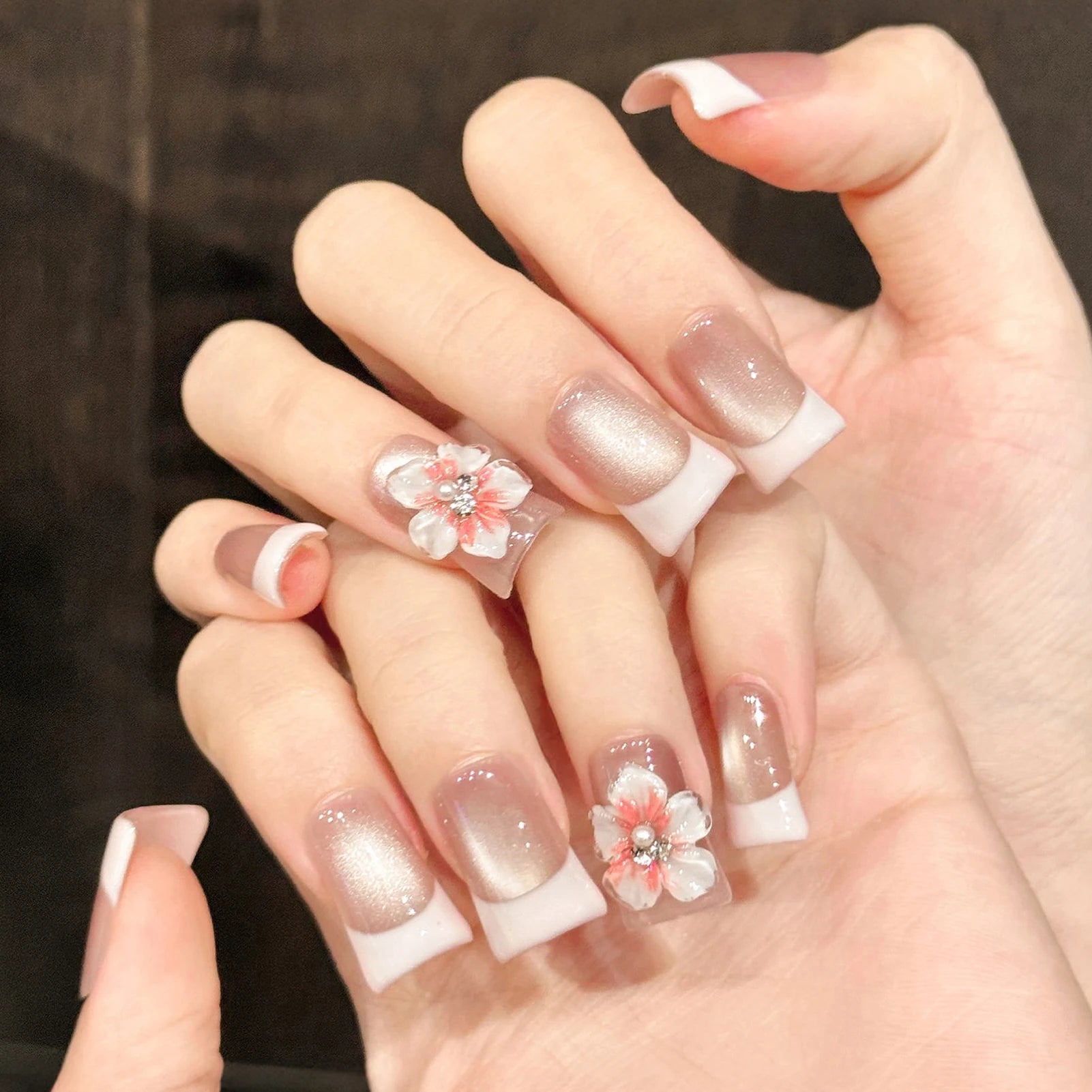 10pcs Duckbill Handmade Press On Nails Ice Through Cat's Eye False Nail With 3D Flower Decor Wearable Elegant Pink French Tips Peaceful Pleasures Health and Wellness