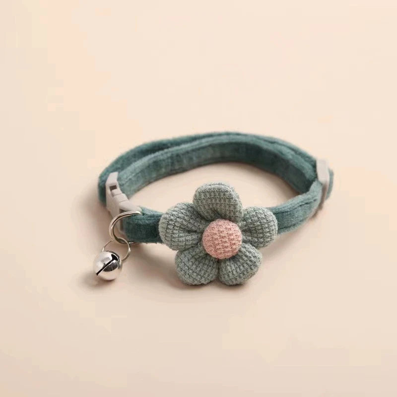 Cute Flower Bowtie Cat & Small Dog Bell Collar – Adjustable