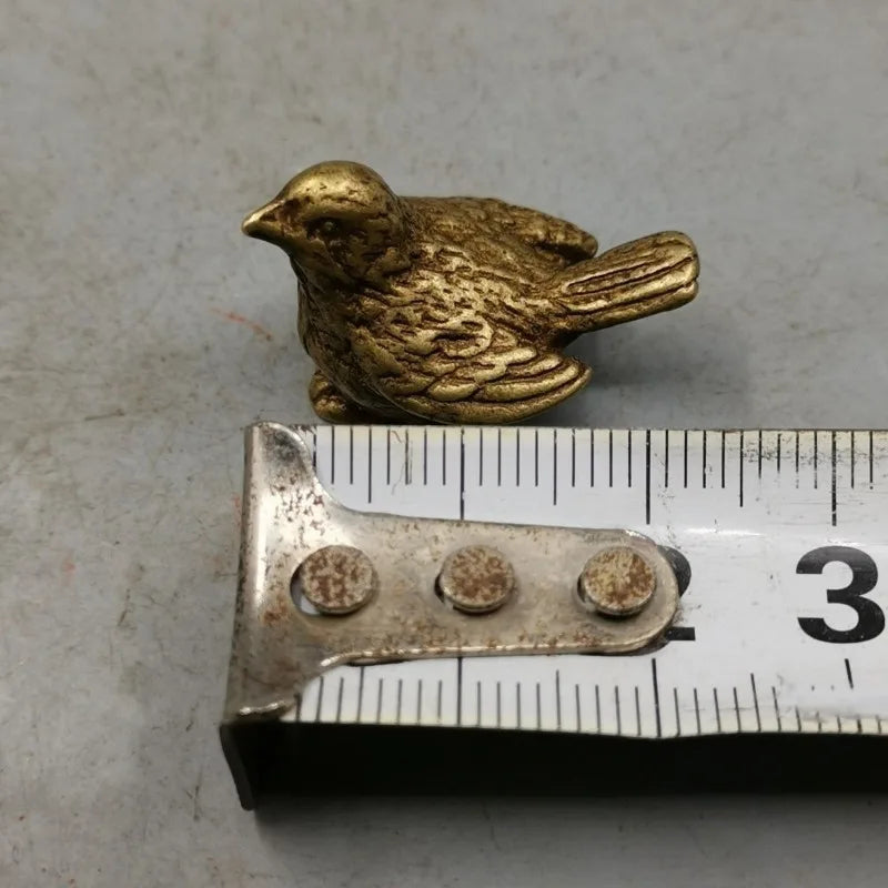1pcs Vintage Ornaments Mini Vintage Brass Bird Statue Retro Sparrow Figurines Small Animal Sculpture for Living Room Bedroom Peaceful Pleasures Health and Wellness