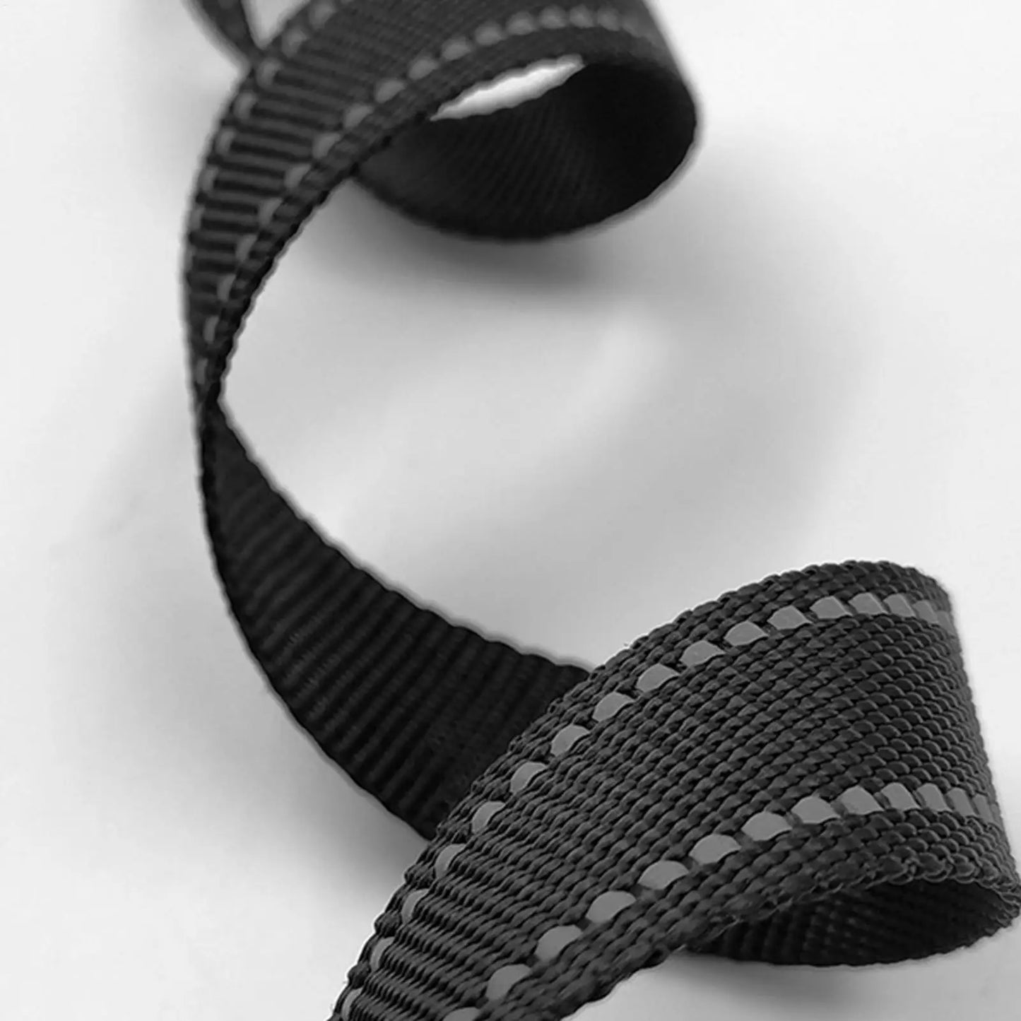 Heavy-Duty Ratchet Tie Down Cargo Strap – 1760lb Load