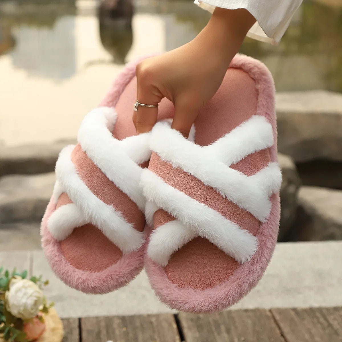 Women's Plush Fluffy House Slippers – Warm Non-Slip Winter