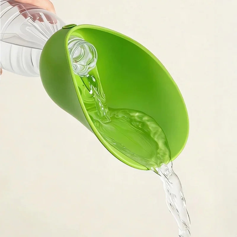 Portable Dog Water Bottle – Leakproof Silicone Pet Travel Feeder