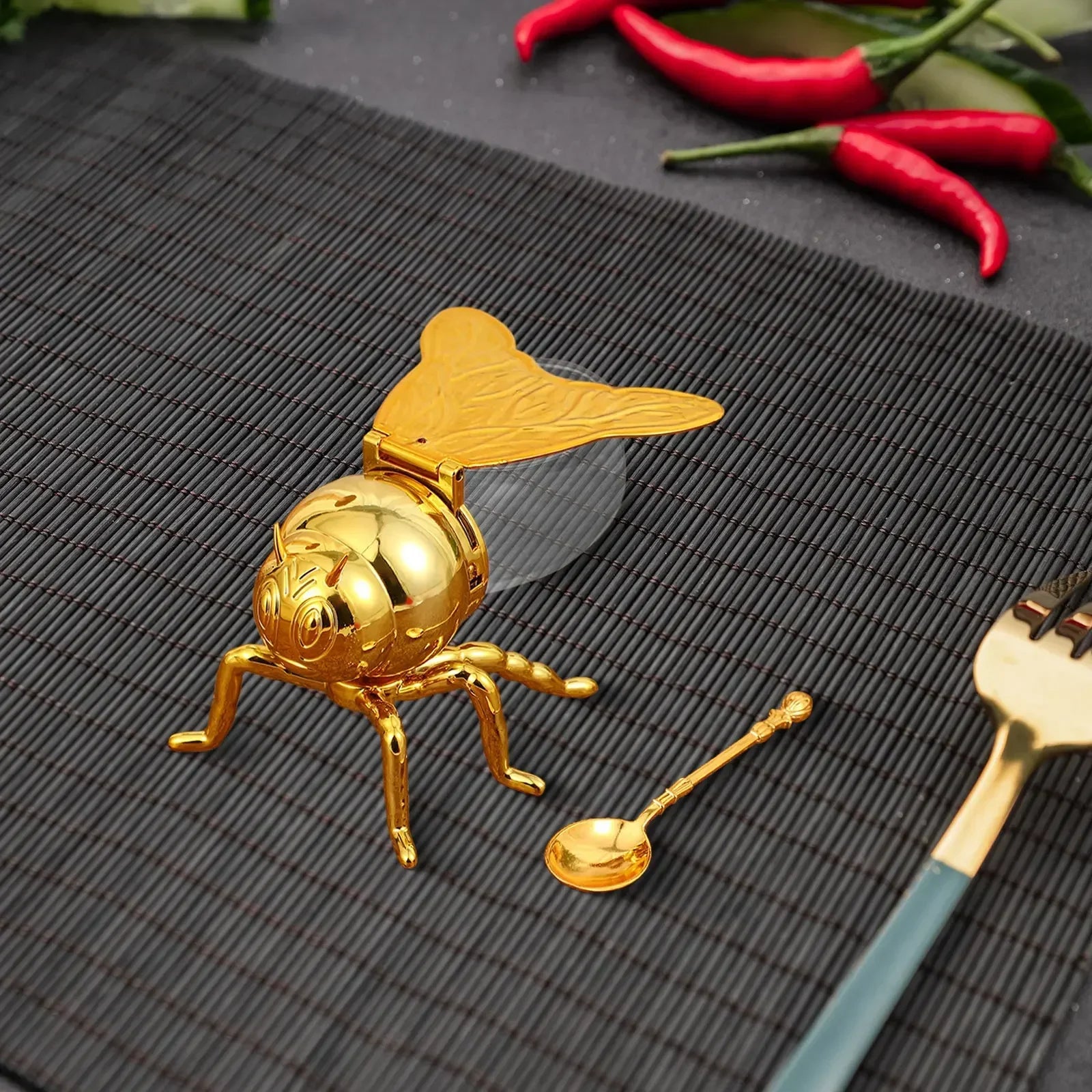 Creative cartoon Bee Shaped Seasoning Jar Honey Pot with Spoon for Kitchen Decor Festive Parties condiments oil Storage Holder Peaceful Pleasures Health and Wellness