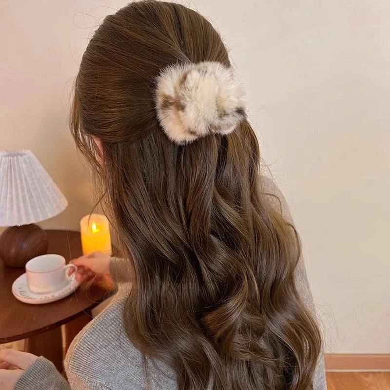 Otter Rabbit Fur Clip Korean Furry Hair Clip Cute Furry Shark Clip Headband Back of The Head Hair Clip Fashionable and Versatile Peaceful Pleasures Health and Wellness