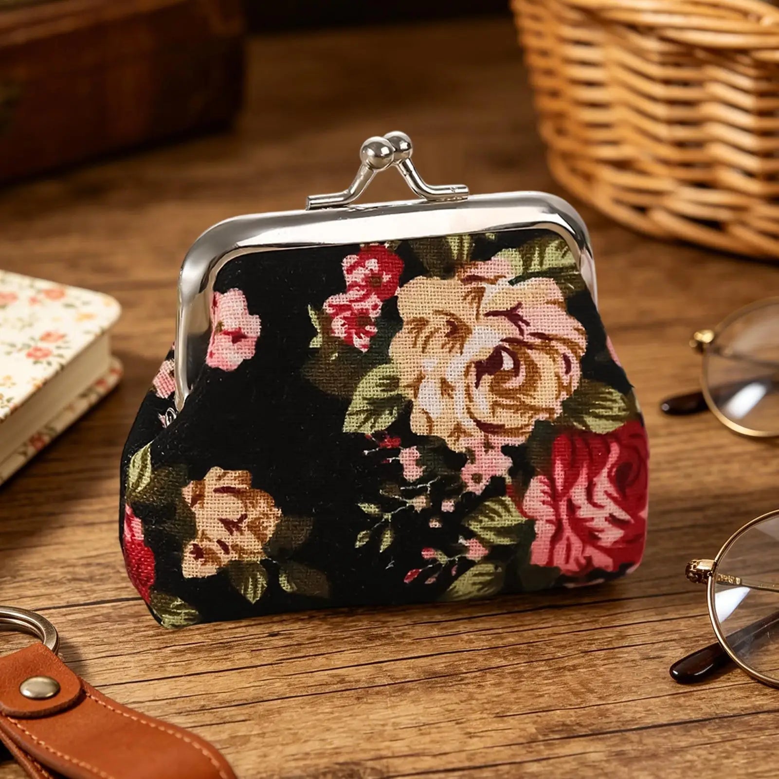 Vintage Kiss Lock Coin Purse Floral Change Wallet Small Money Bag for Women, Party Card Key Jewelry Beach Travel Shopping Peaceful Pleasures Health and Wellness